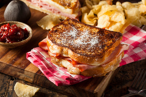 How to Make Both Grilled and Crunchy Monte Cristo Sandwiches