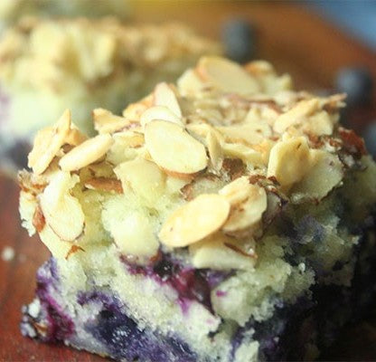 Blueberry Almond Crunch Cake (with directions for the cake and cupcakes)