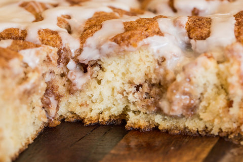 Frosted Cinnamon Bun Coffeecake (6748136341585)