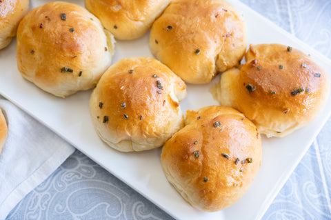 Sour Cream Onion Rolls (or Hamburger Buns) Gourmet Bread Machine Mix